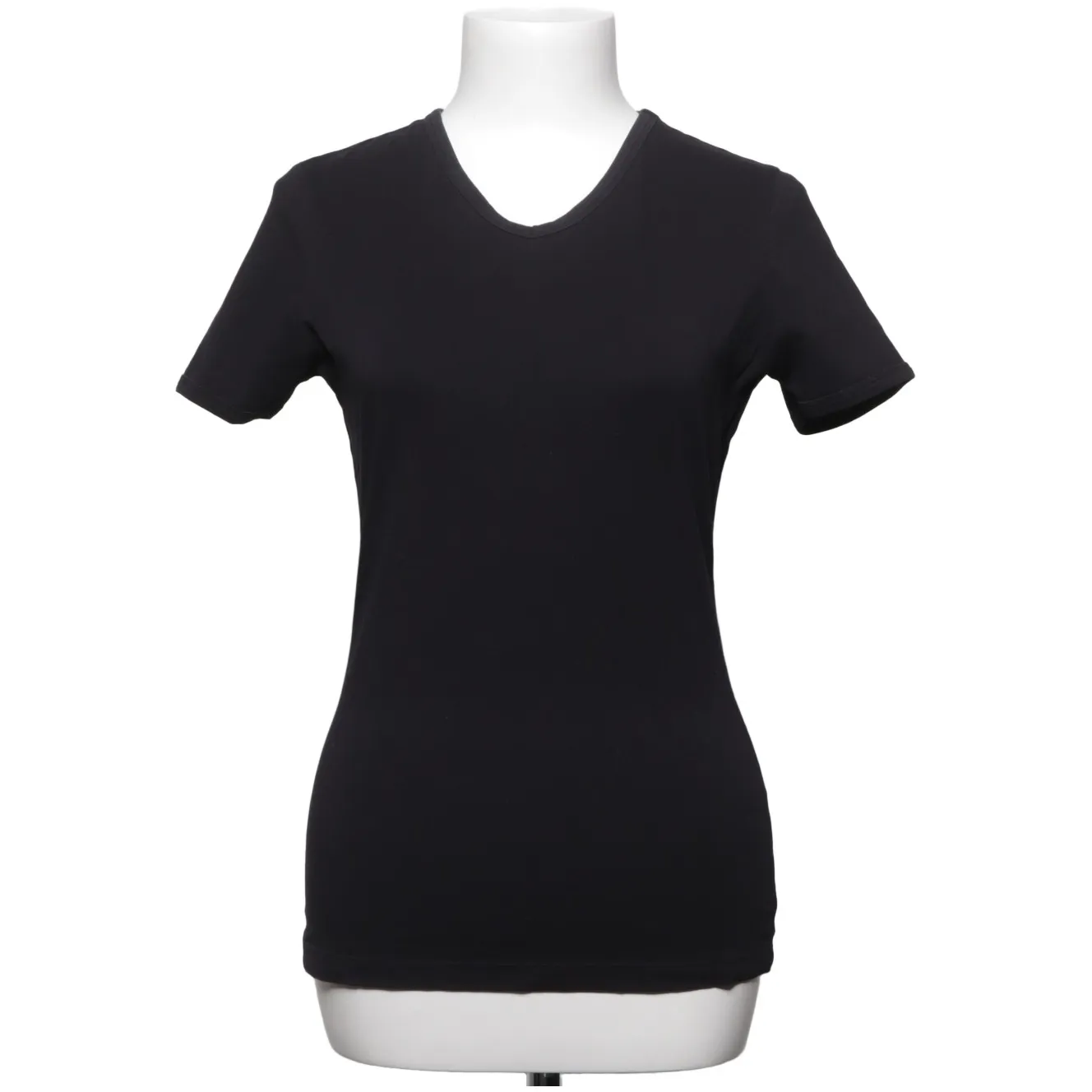 Chanel Uniform second hand | Shop second hand online easily on