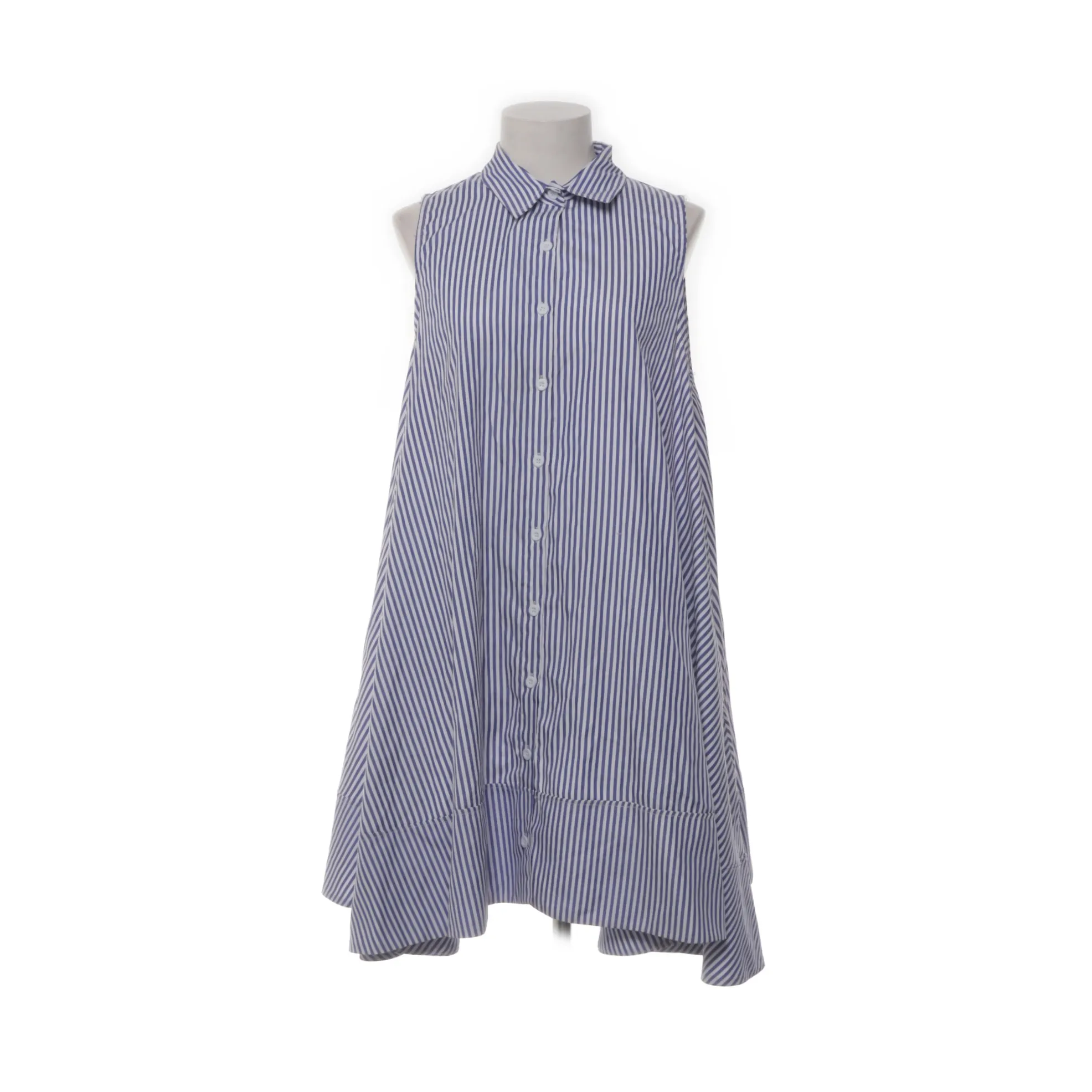 Lili Sidonio x Molly Bracken