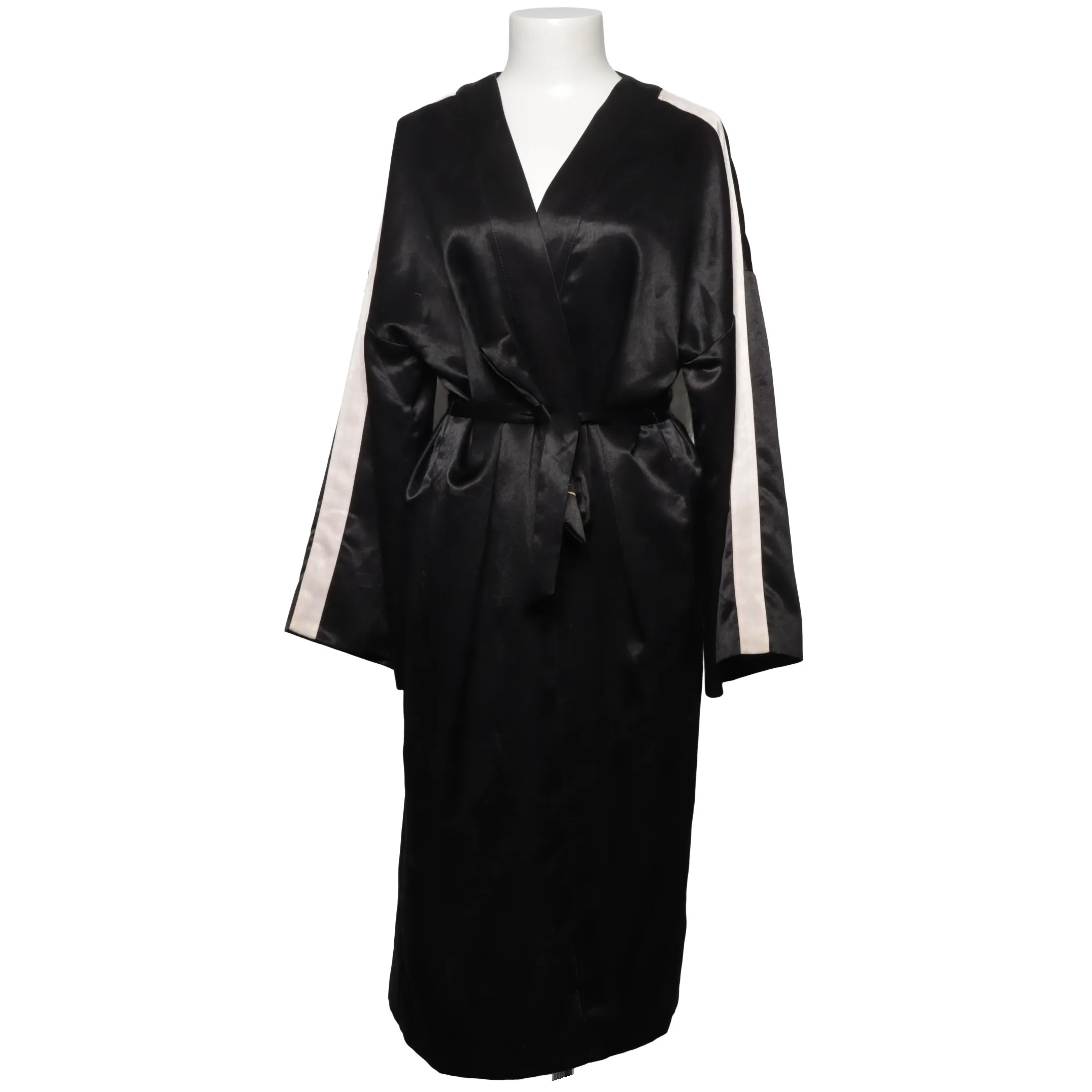 Nicki Minaj x H&M second hand | Shop second hand online easily on  Sellpy.com.