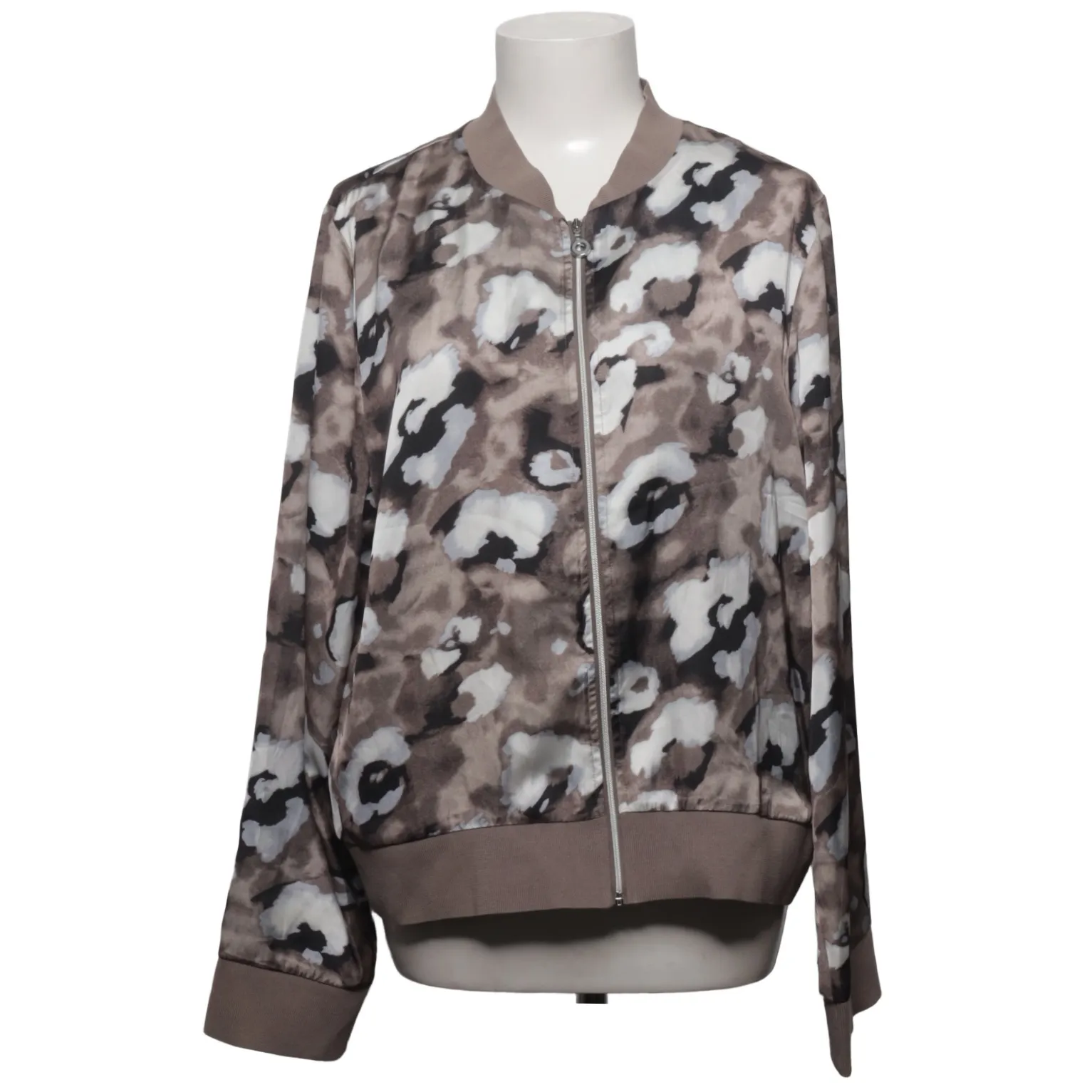 Adolfo Dominguez second hand | Shop second hand online easily on 
