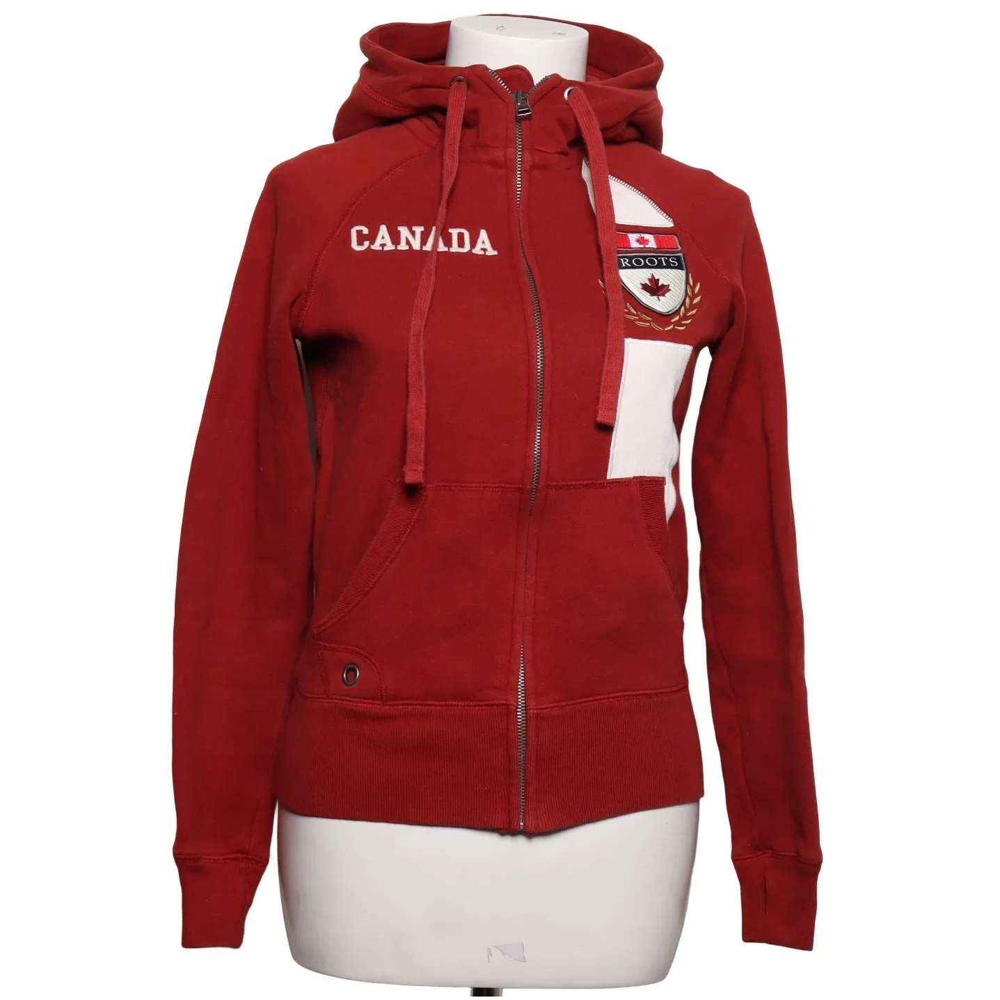 Roots Canada second hand | Shop second hand online easily on 