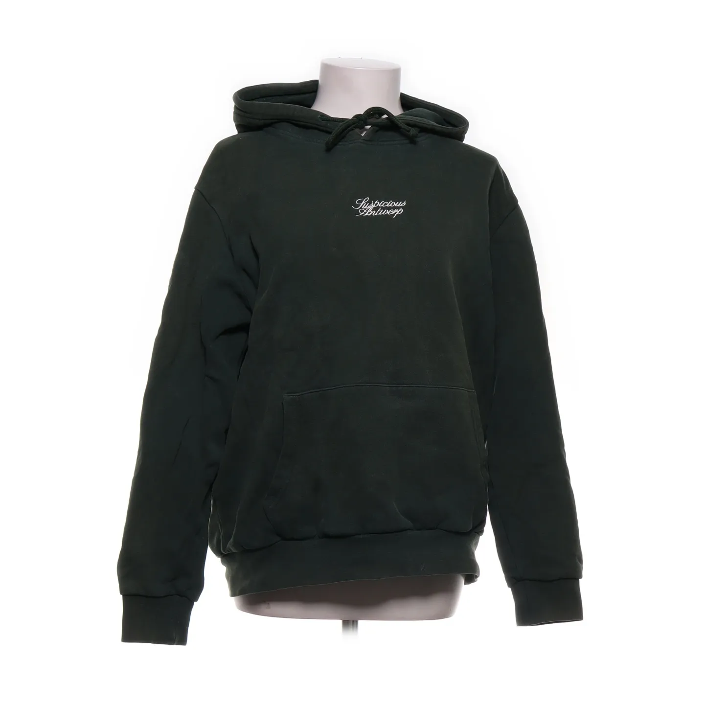 Suspicious Antwerp second hand | Shop second hand online easily on