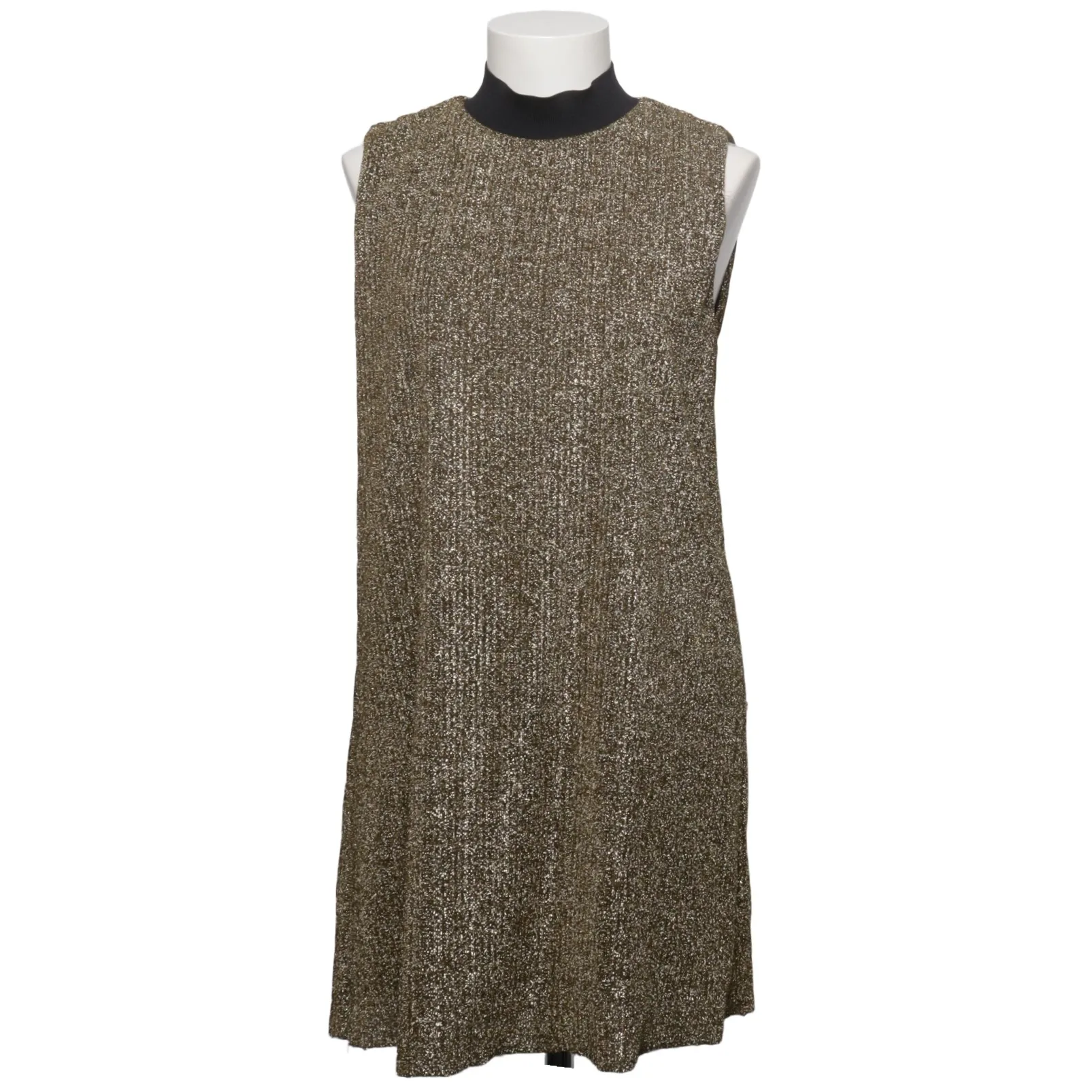 Buy second hand Zara Trafaluc Collection online at Sellpy