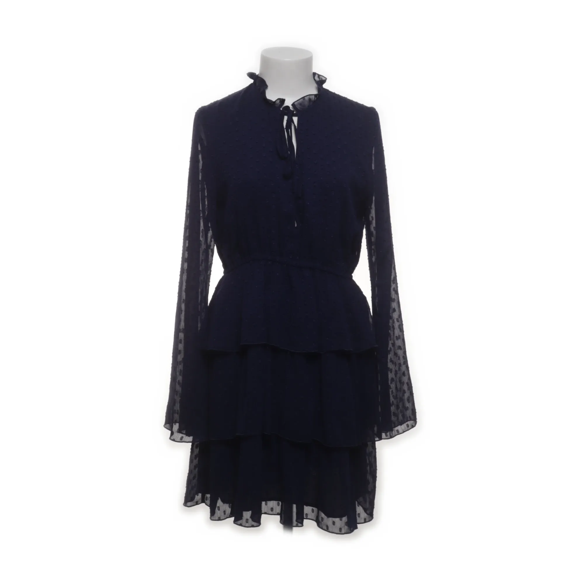 Linn Ahlborg x NA-KD