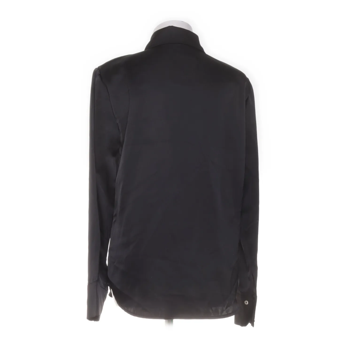 VY Hoang Nguyen - bild 2