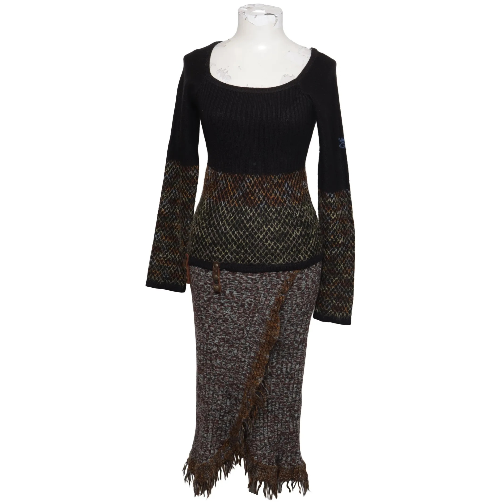 Save the Queen second hand | Shop second hand online easily on Sellpy.com.